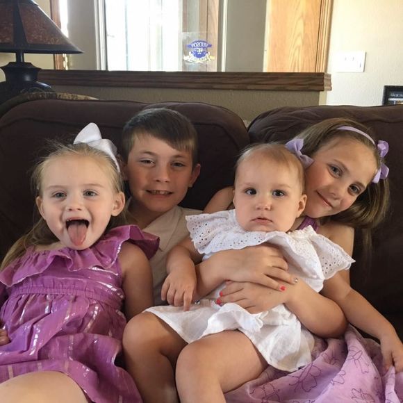 Meet your Posher, Cori - Picture 1 of 1